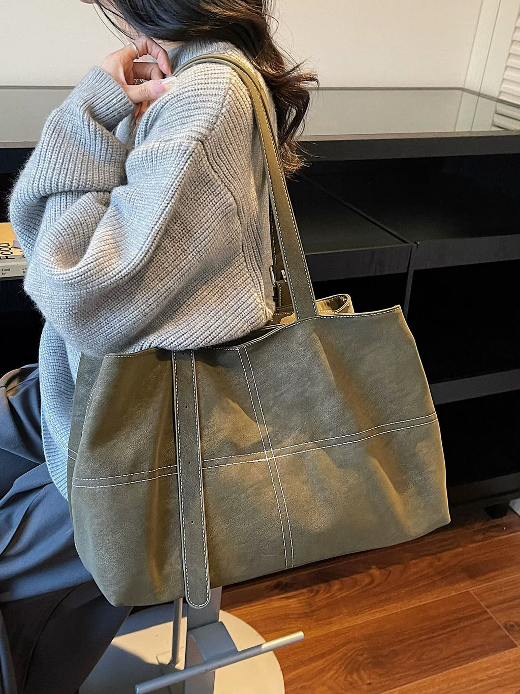 Women's Large-capacity Winter Office Workwear Relaxed Retro Tote Bag Shoulder Crossbody Purse Work Travel Everyday Purse
