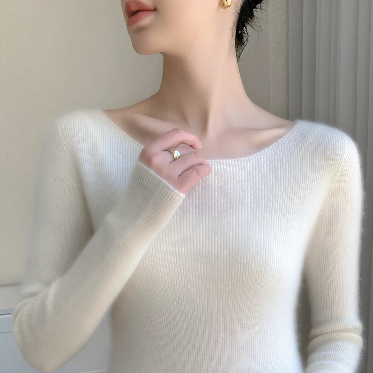 Cream White / S