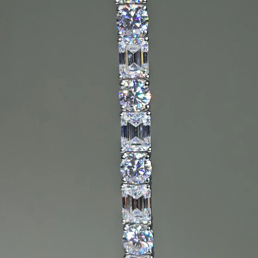 Cuff bracelet by Yoshan, detail view 10