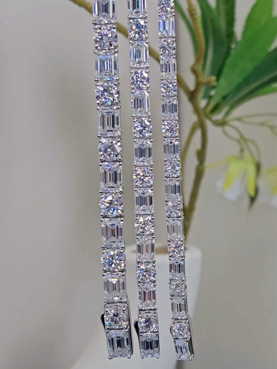 Cuff bracelet by Yoshan, detail view 3