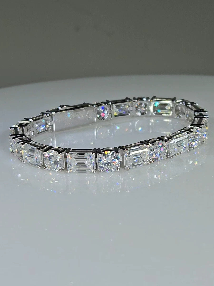 Cuff bracelet by Yoshan, detail view 4