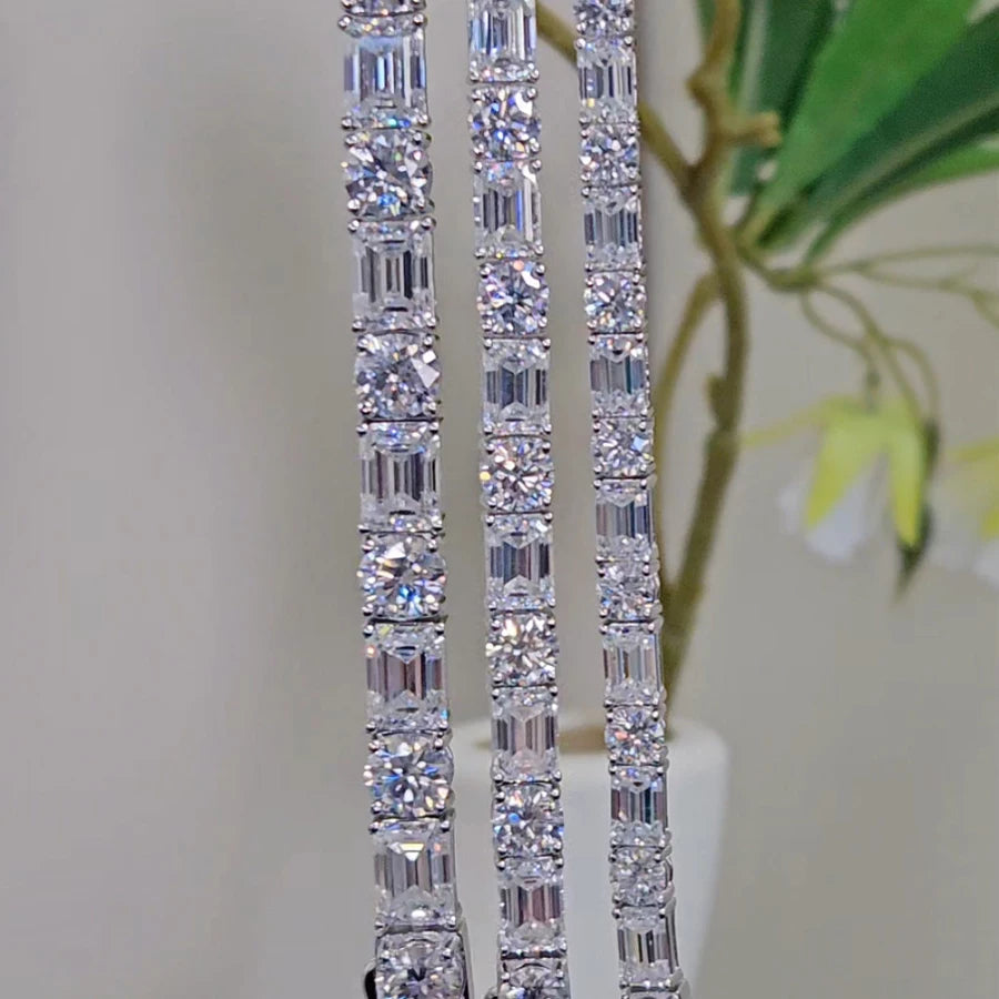 Cuff bracelet by Yoshan, detail view 9