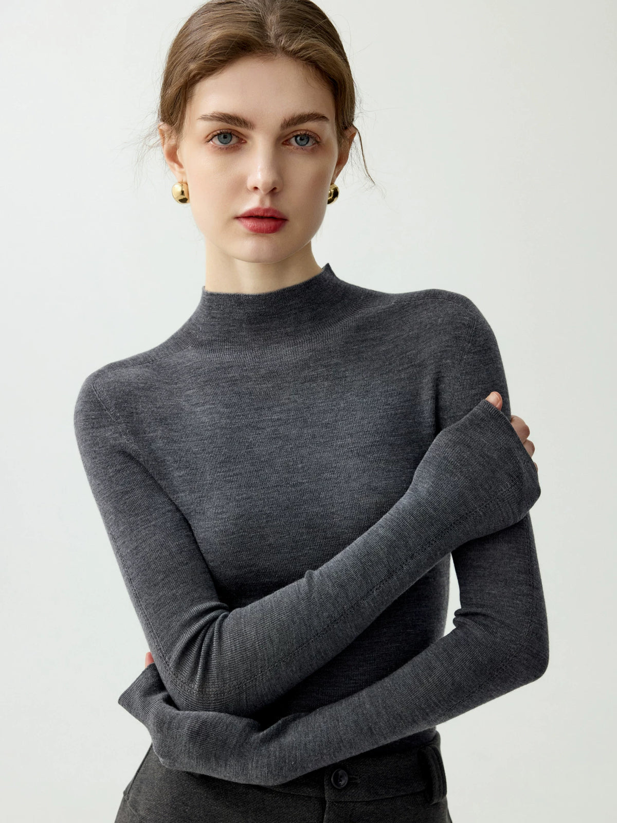 Women's Wool Slim-Fit Cutout Sweater Knit Pullover Top for Fall Winter Spring Travel Office Everyday Date Night