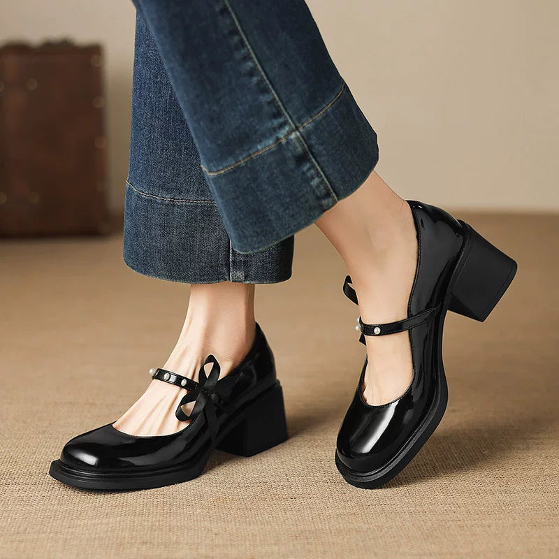 Women's Black Chunky Sole Patent Leather Round Toe Block Heel British-Style Mary Jane Pumps Strap Dress Heels Wedding Guest Cocktail Party