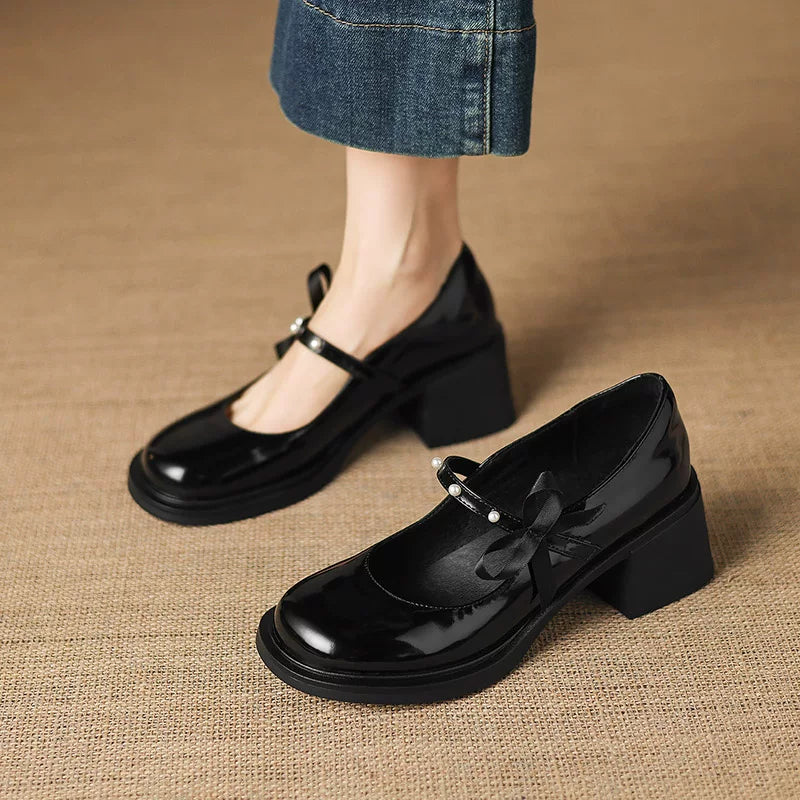 Women's Black Chunky Sole Patent Leather Round Toe Block Heel British-Style Mary Jane Pumps Strap Dress Heels Wedding Guest Cocktail Party