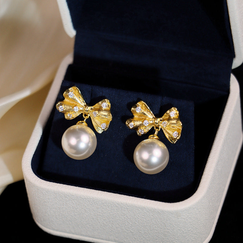 Pearl bow drop earrings by Yoshan, detail view 2