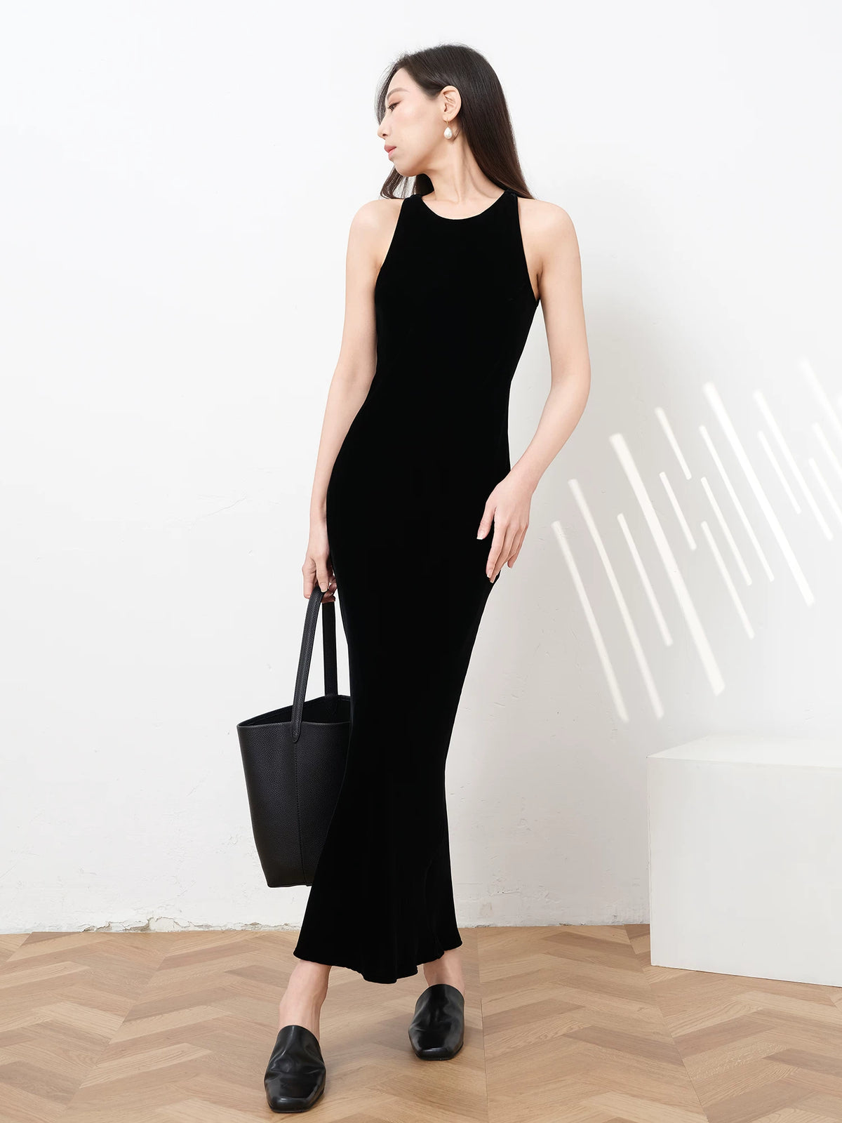 Women's Slim-Waist Sleeveless Maxi Slim-Fit Halter Evening Dress Cowl Neck Party Dress