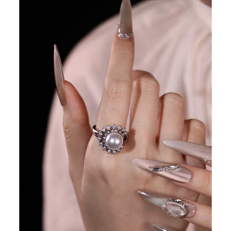 Pearl jewelry set by Yoshan, detail view 5