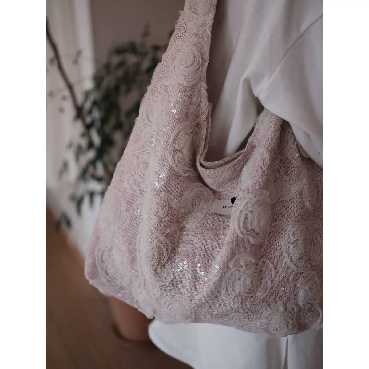 Nude/Pink embroidered