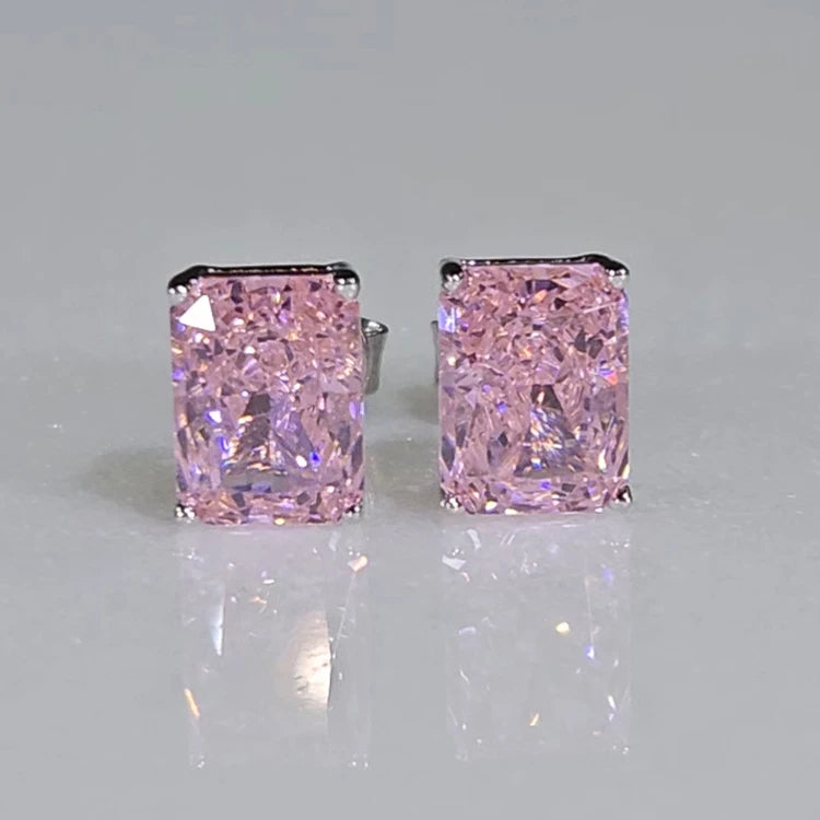 Stud earrings by Yoshan, detail view 6