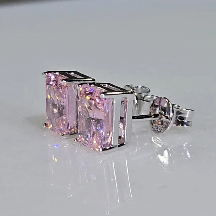 Stud earrings by Yoshan, detail view 9