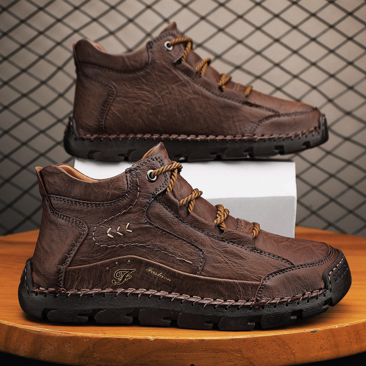 Men's Hand-Stitched Flat Plus Size Lace-Up Casual Shoes Walking Everyday Wear Seasonal Look