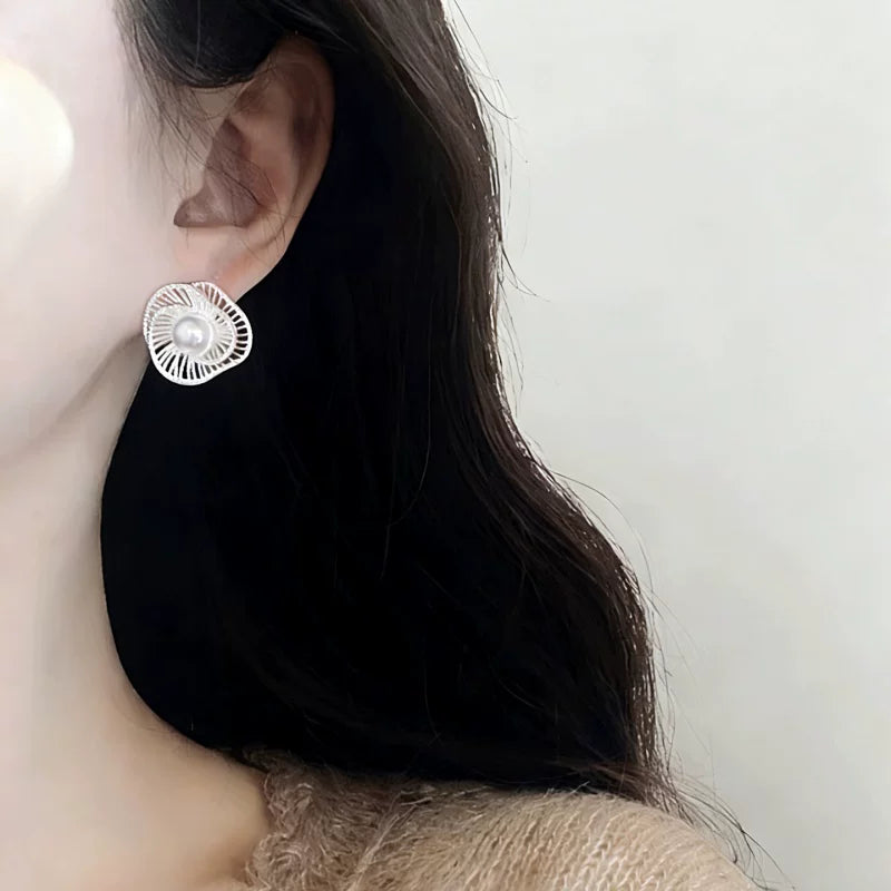 Pearl stud earrings by Yoshan, detail view 8