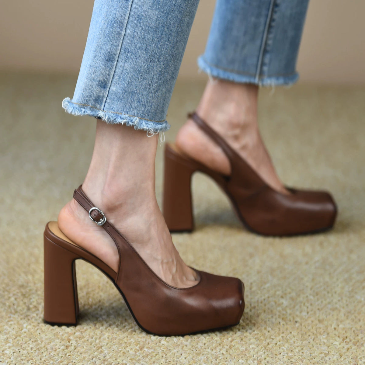 Women's Summer Chunky Sole Platform Square Toe Closed Block Heel High Heel Sandals for Beach Vacation Everyday Wear Travel Office Spring Summer