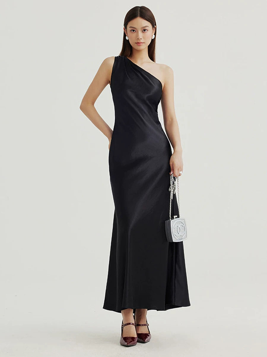 Women's Black Slim-Fit Sleeveless Maxi French-Inspired Halter Evening Dress Cowl Neck Party Dress Tie