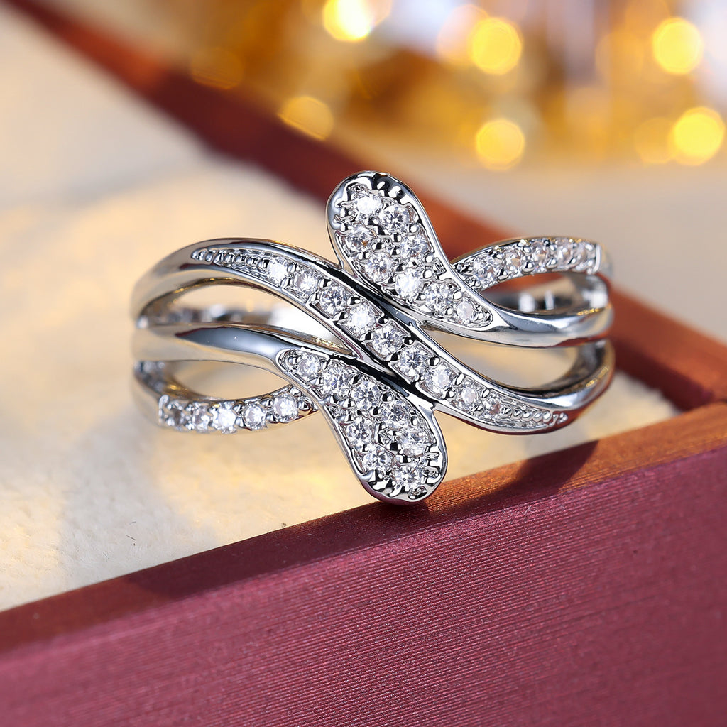 Cubic zirconia jewelry set by Yoshan, detail view 3