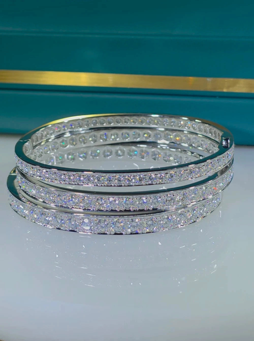 Cuff bracelet by Yoshan, detail view 15