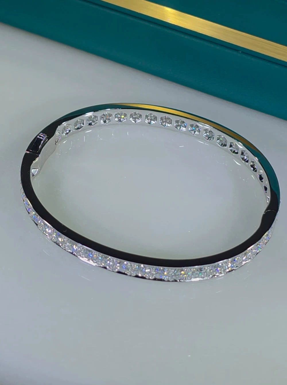 Cuff bracelet by Yoshan, detail view 18