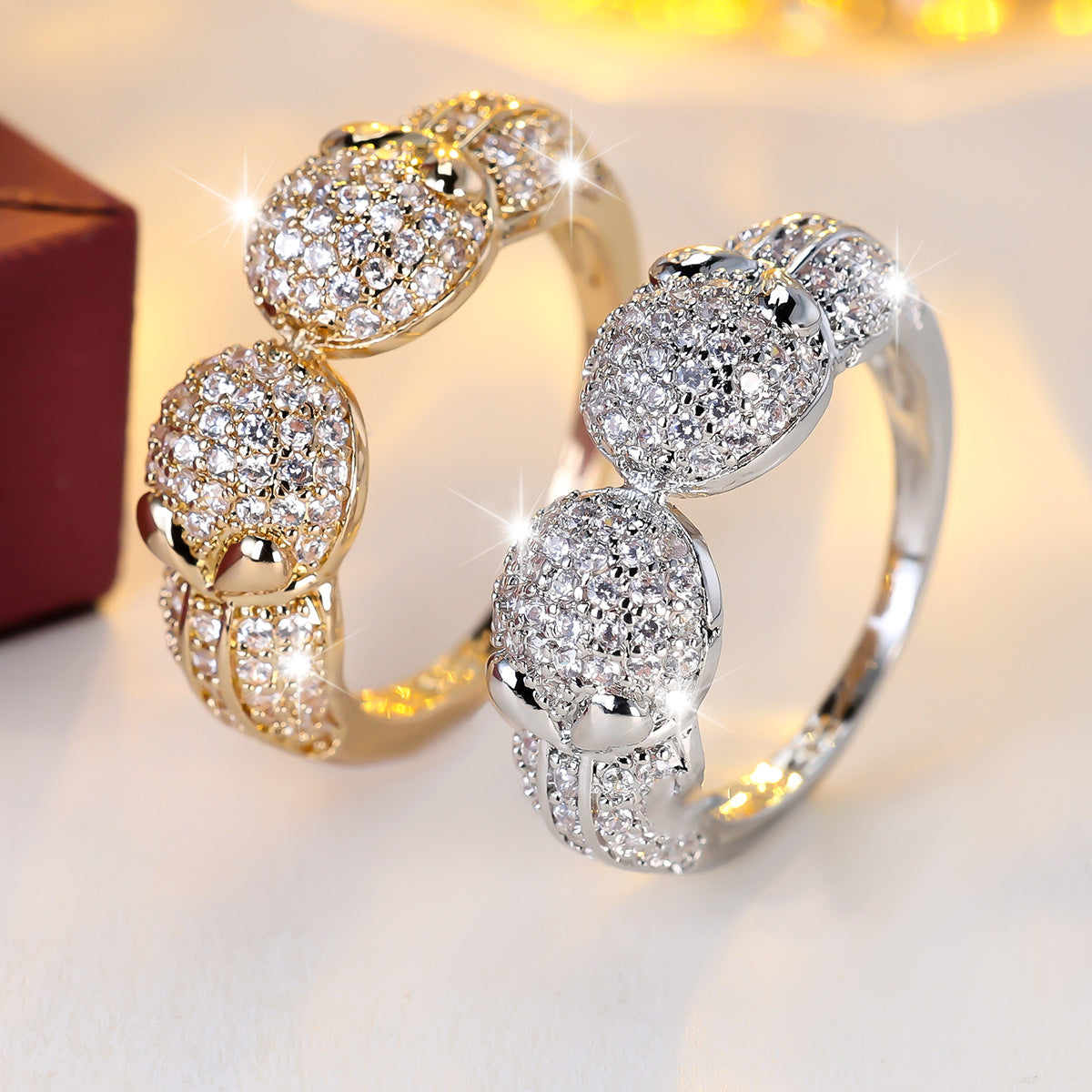 Jewelry set by Yoshan, detail view 3