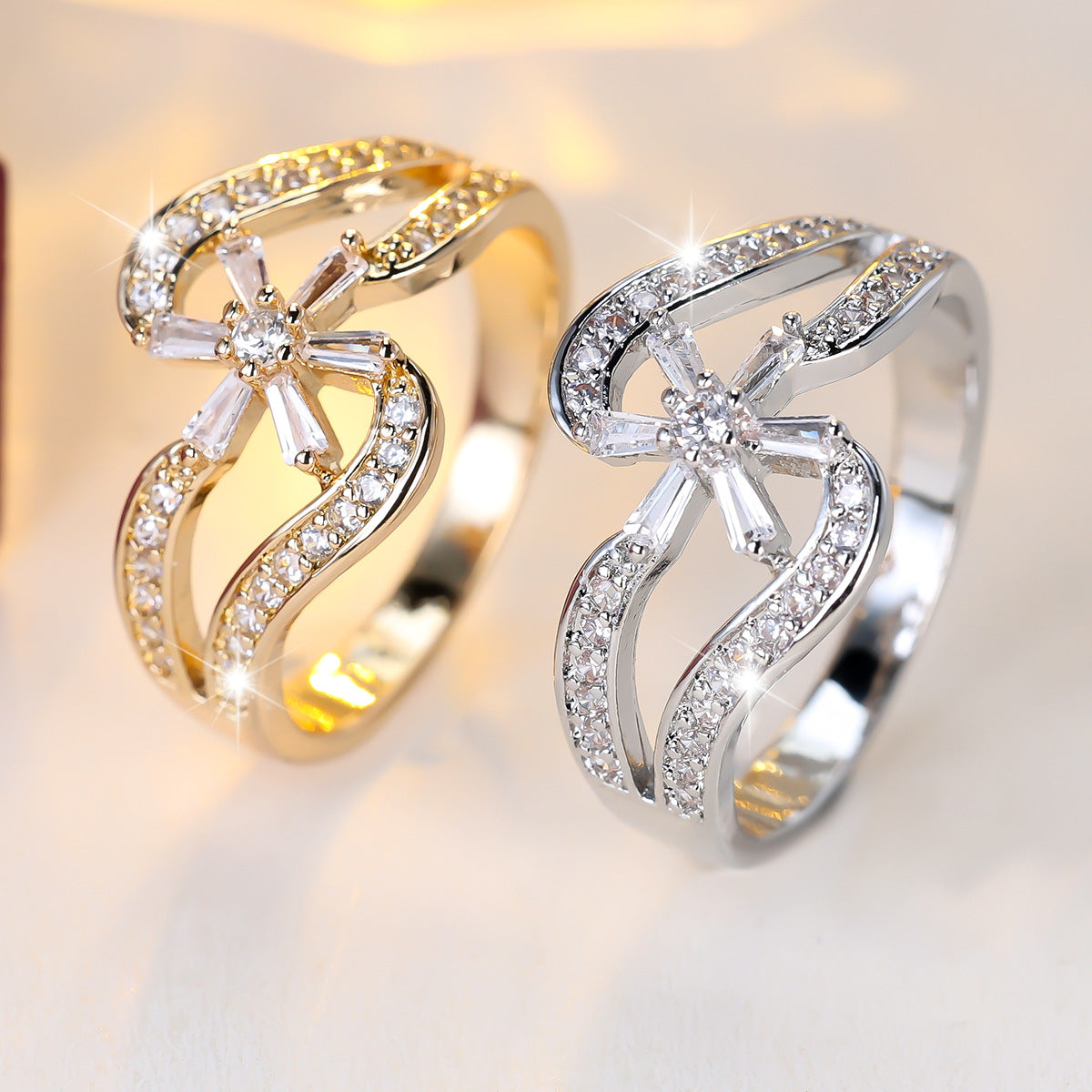 Floral jewelry set by Yoshan, detail view 3