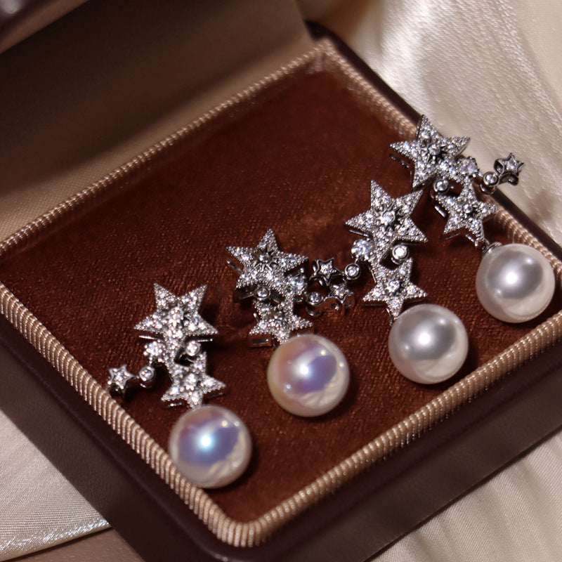 Pearl stud earrings by Yoshan, detail view 3