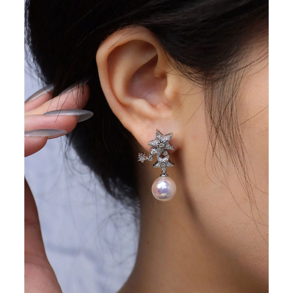 Pearl stud earrings by Yoshan, detail view 5