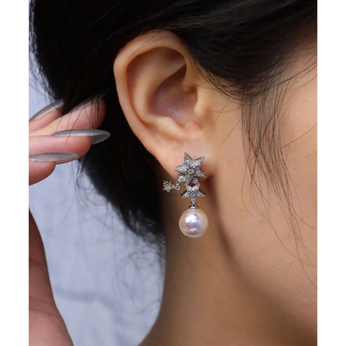 Pearl stud earrings by Yoshan, detail view 5