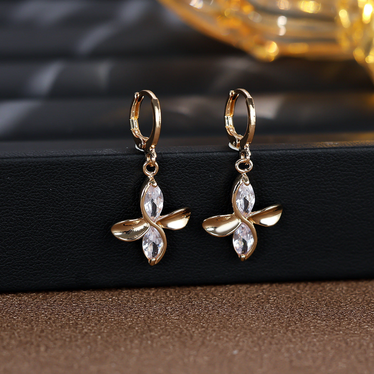 Hoop earrings by Yoshan, detail view 6