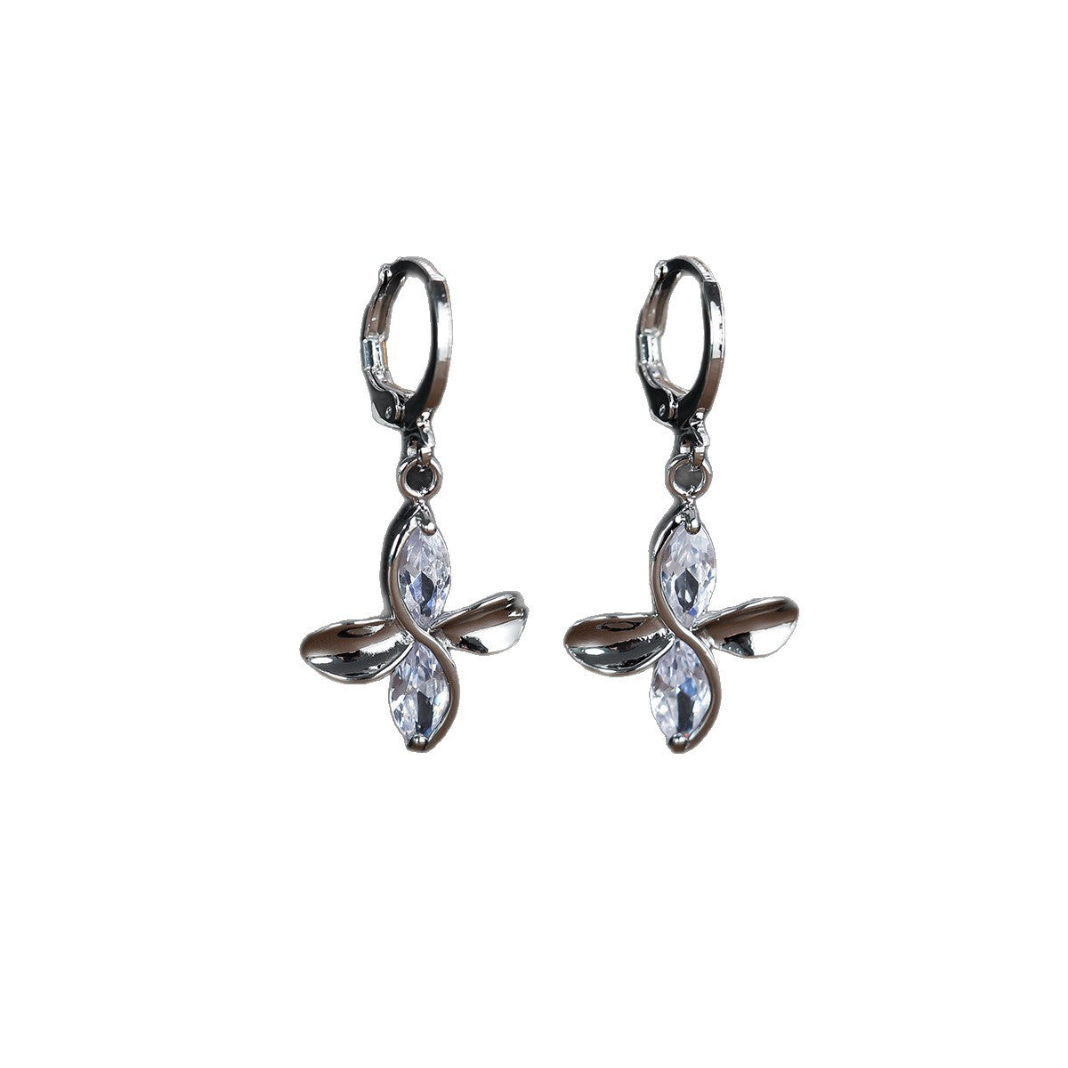 Hoop earrings by Yoshan, detail view 7