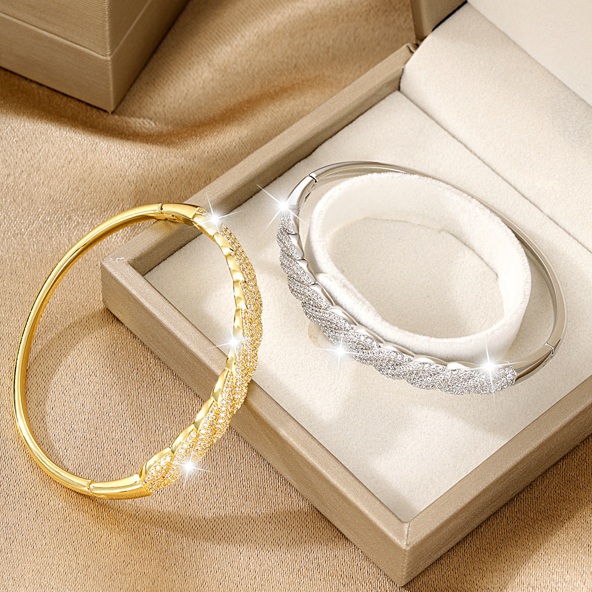 Retro cuff bracelet by Yoshan, detail view 5