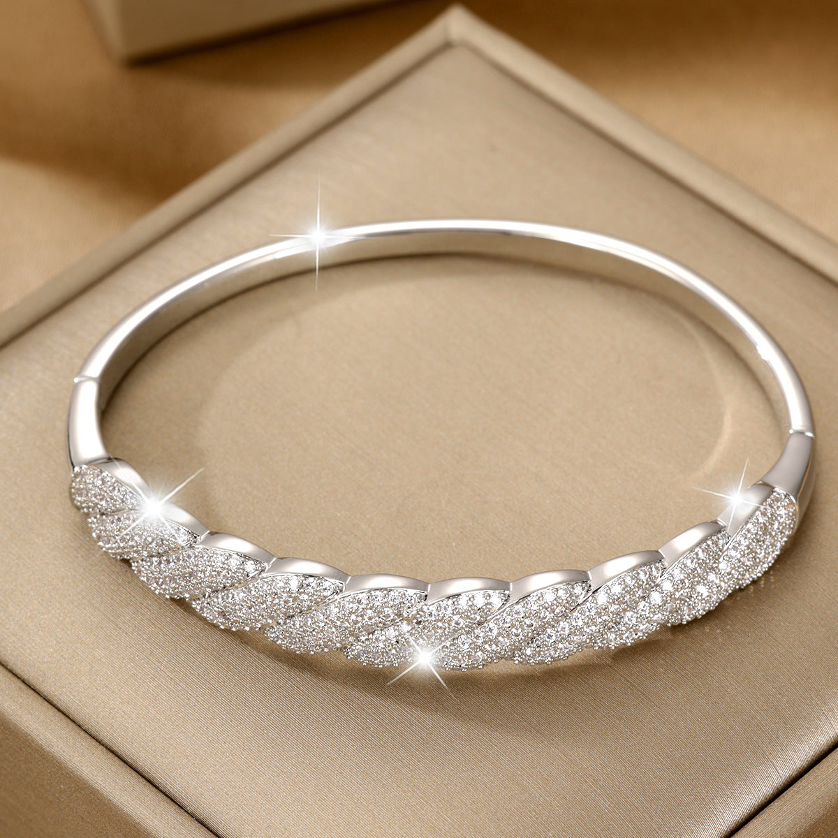 Retro cuff bracelet by Yoshan, detail view 6