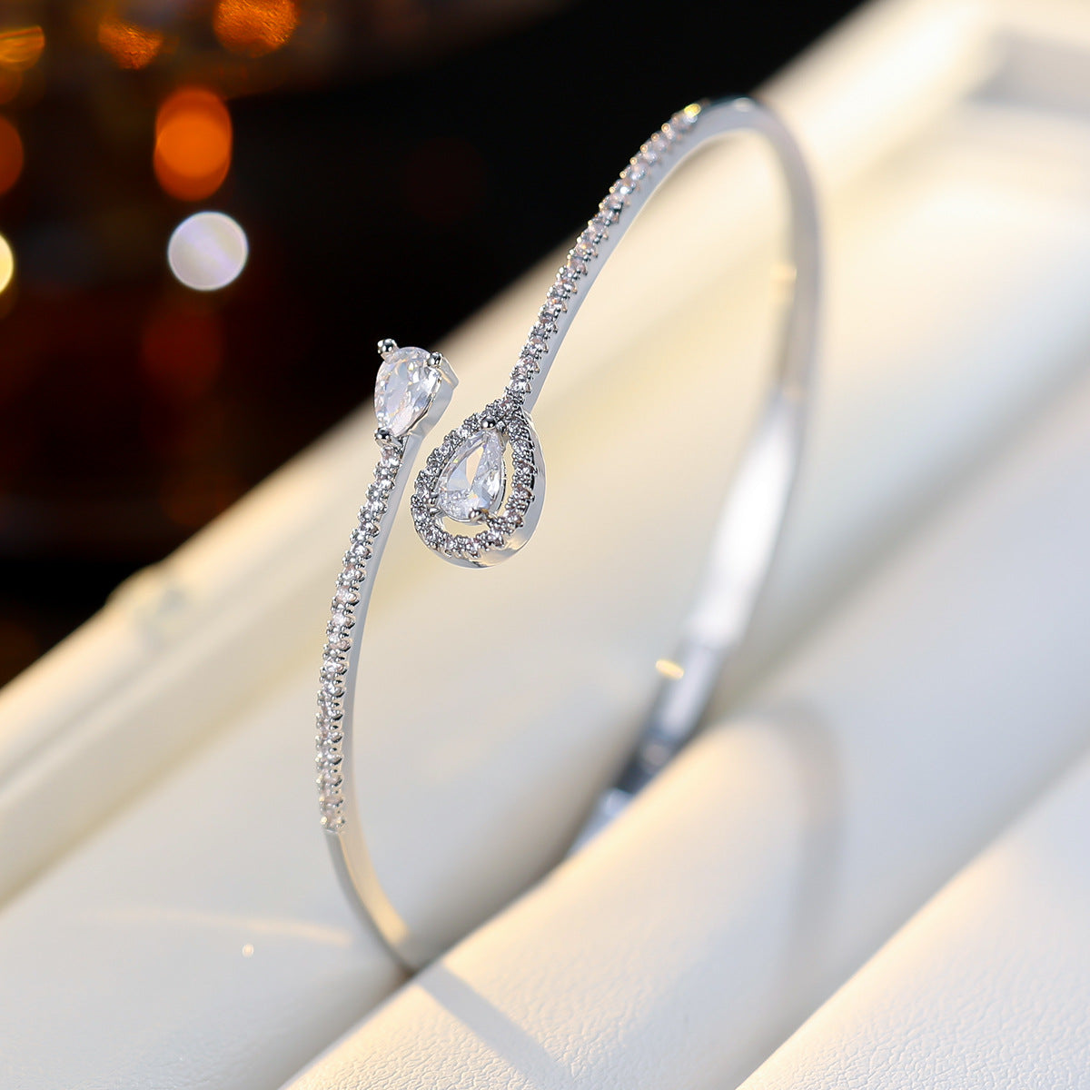 Cuff bracelet by Yoshan, detail view 2