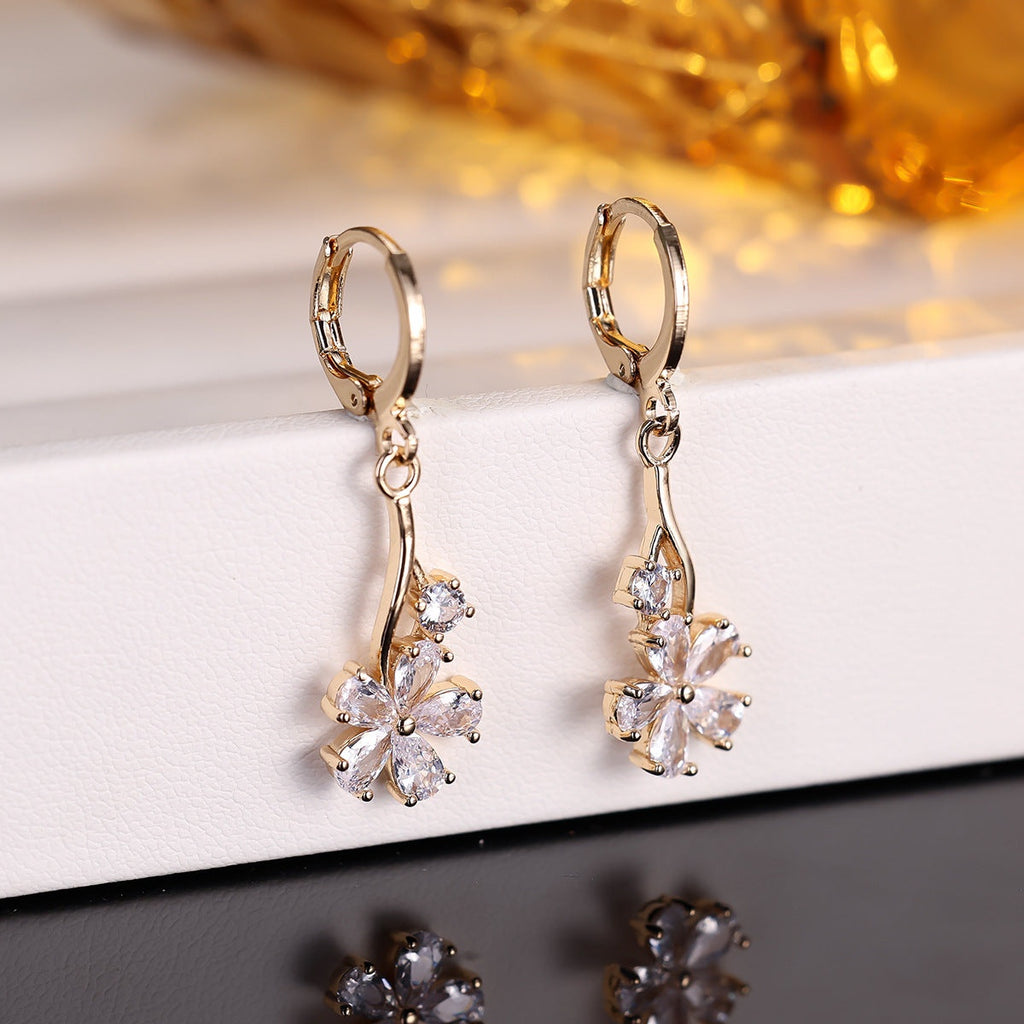 Cubic zirconia floral stud earrings by Yoshan, detail view 3