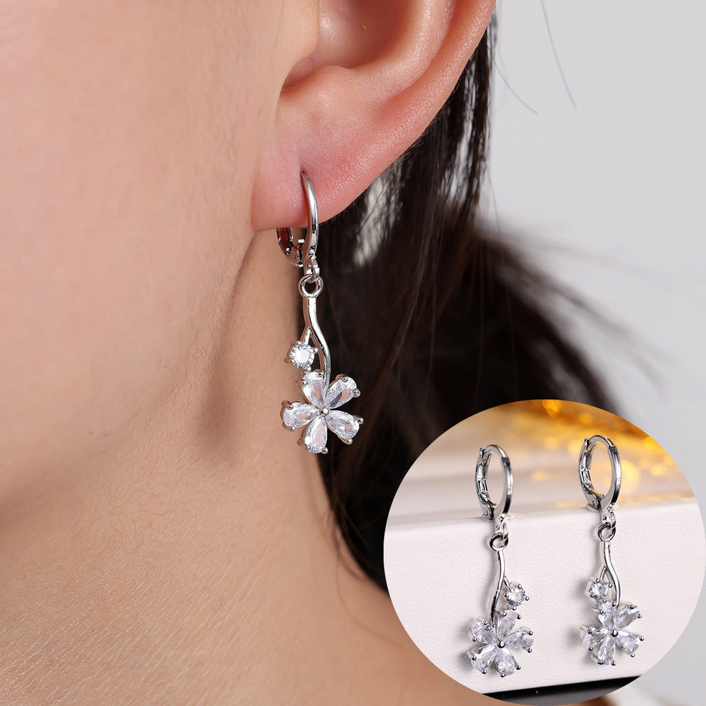 Cubic zirconia floral stud earrings by Yoshan, detail view 5