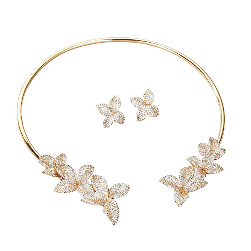Cubic zirconia floral earrings by Yoshan, detail view 6