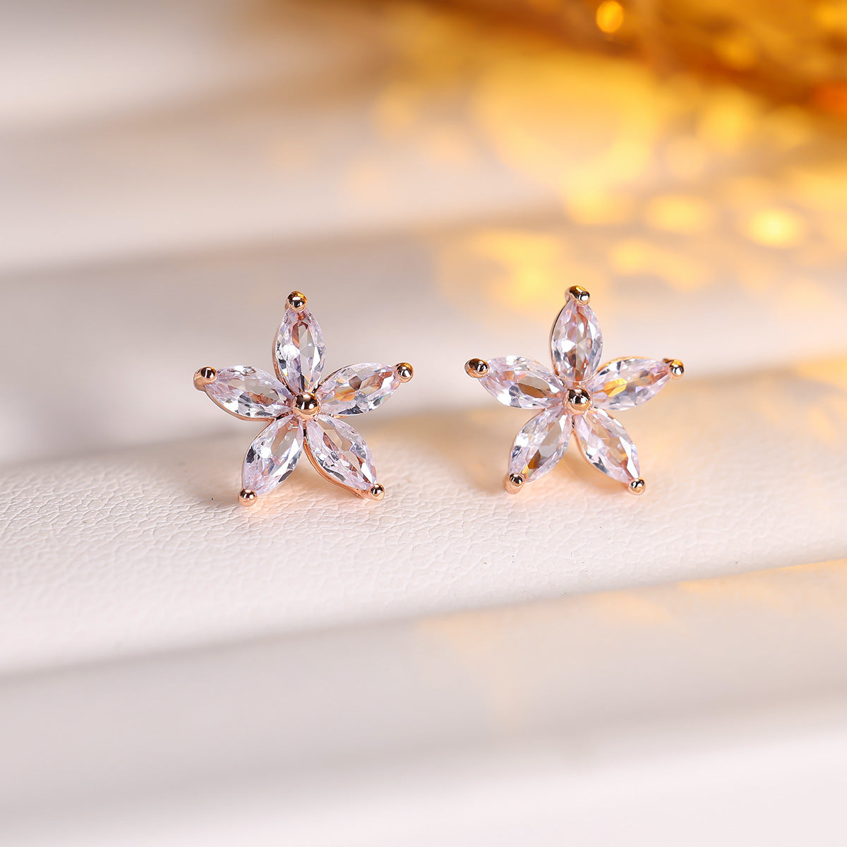 Floral stud earrings by Yoshan, detail view 6