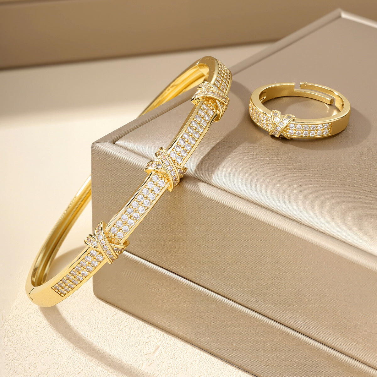 Cubic zirconia cuff bracelet by Yoshan, detail view 3