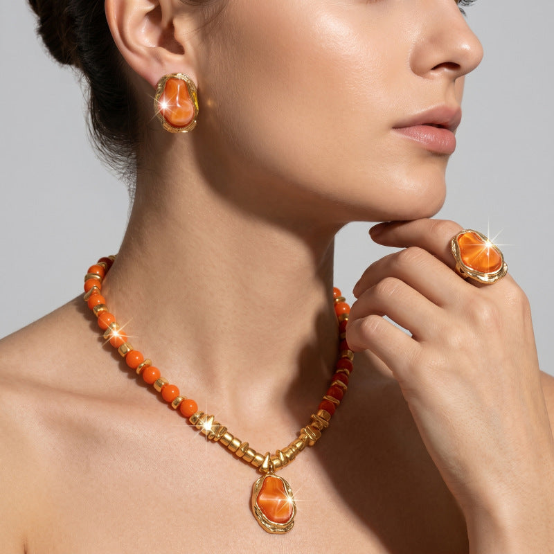 Faux pearl retro earrings by Yoshan, detail view 7