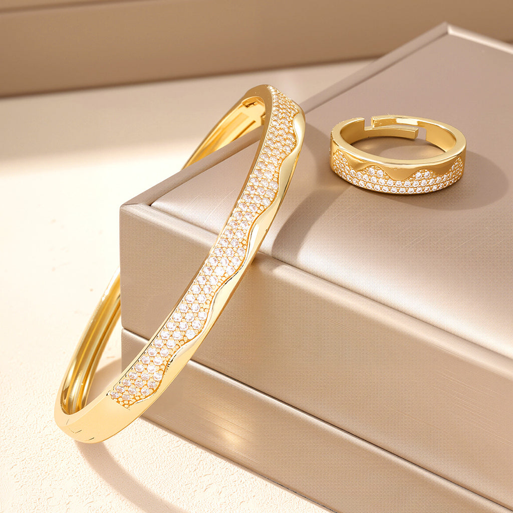 Cuff bracelet by Yoshan, detail view 3