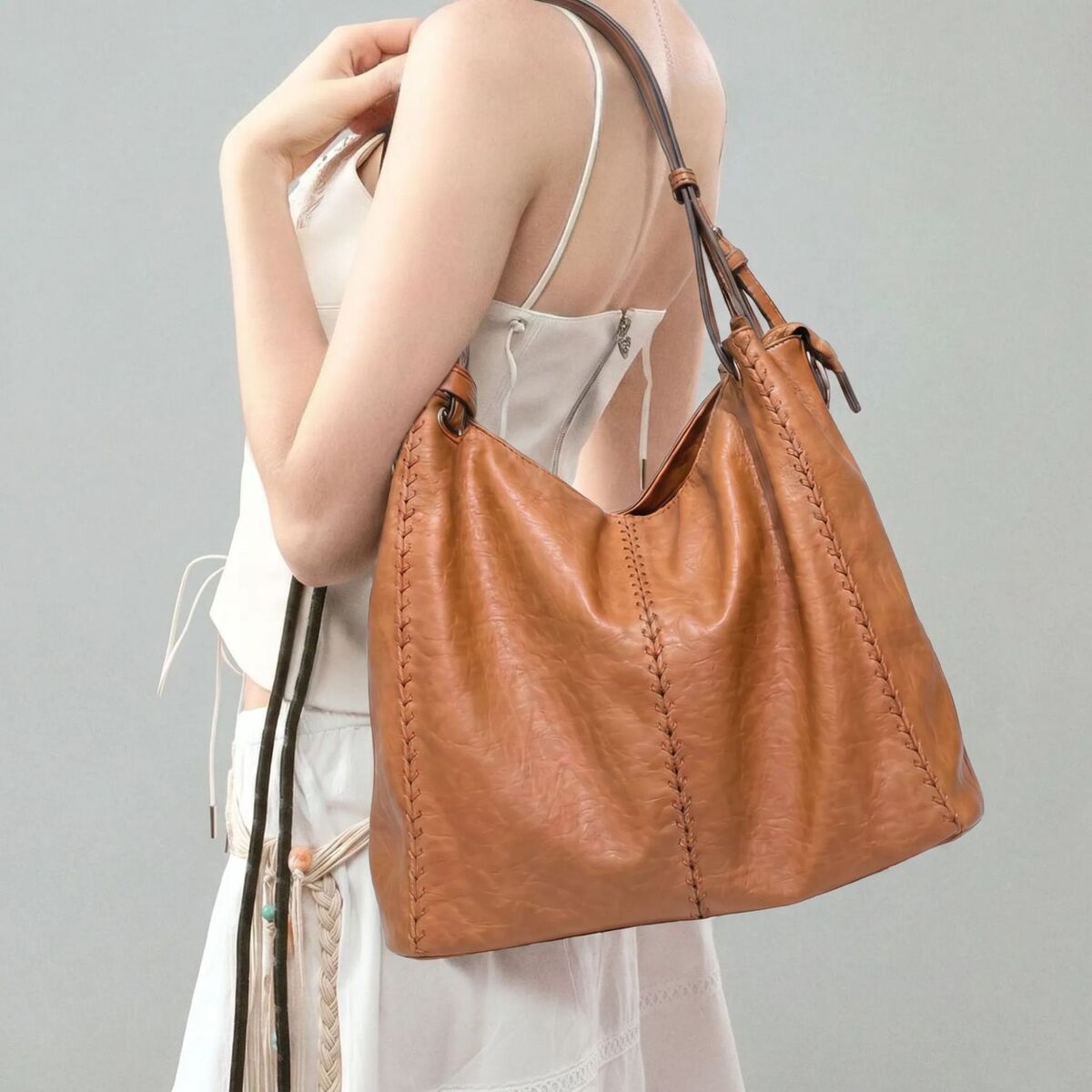 Women's Large-capacity Retro Shoulder Bag for Everyday Use Travel Work Versatile Office School