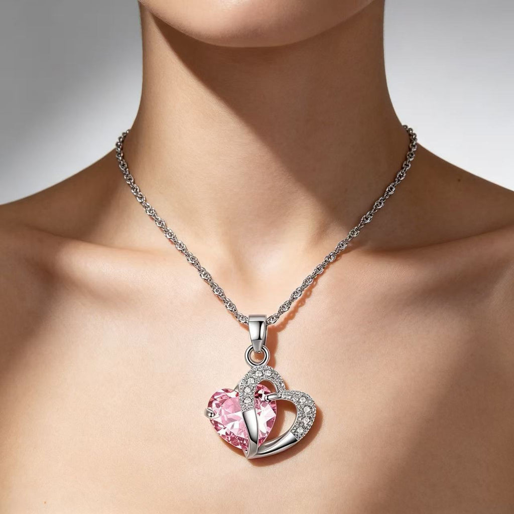 Pendant necklace by Yoshan, detail view 4