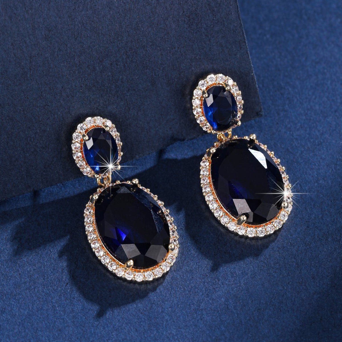 Retro hoop earrings by Yoshan, detail view 11