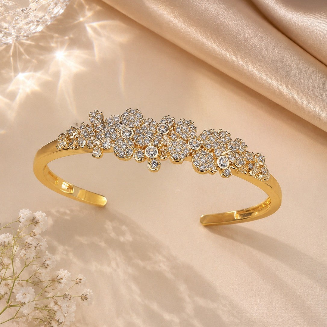 Cuff bracelet by Yoshan, detail view 3