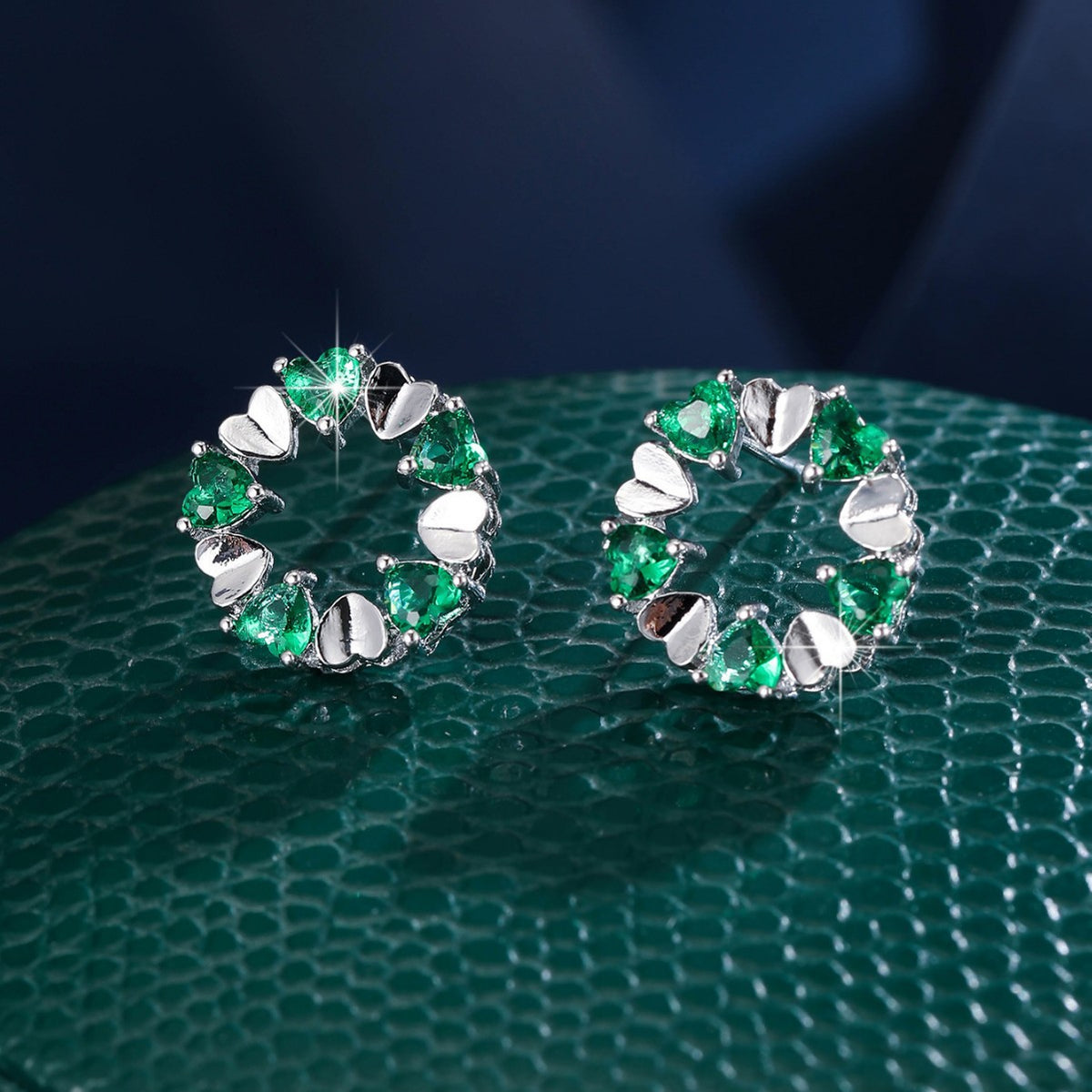 Retro hoop earrings by Yoshan, detail view 9
