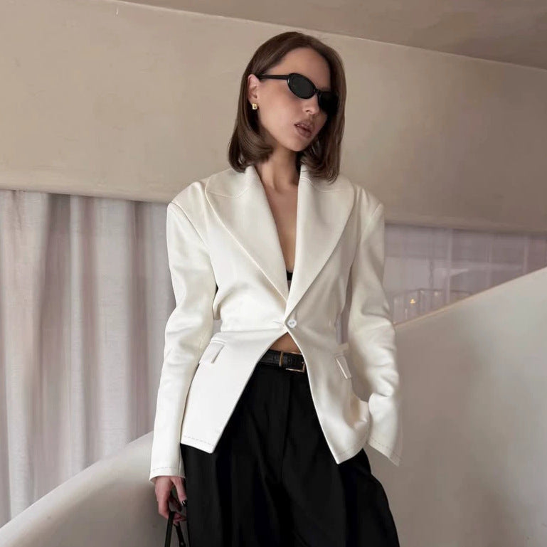 White / L