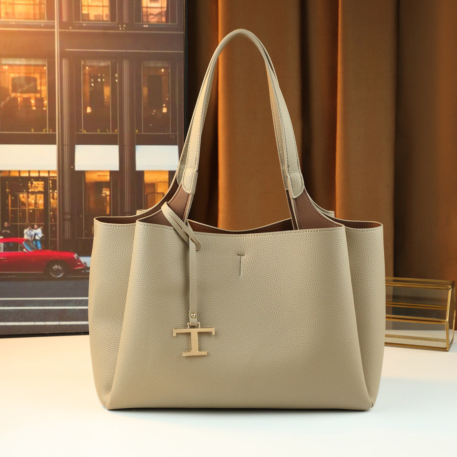 Women's Large-capacity Metal Underarm Bag Crossbody for Travel and Sightseeing Everyday Casual Streetwear Versatile Date Night Office