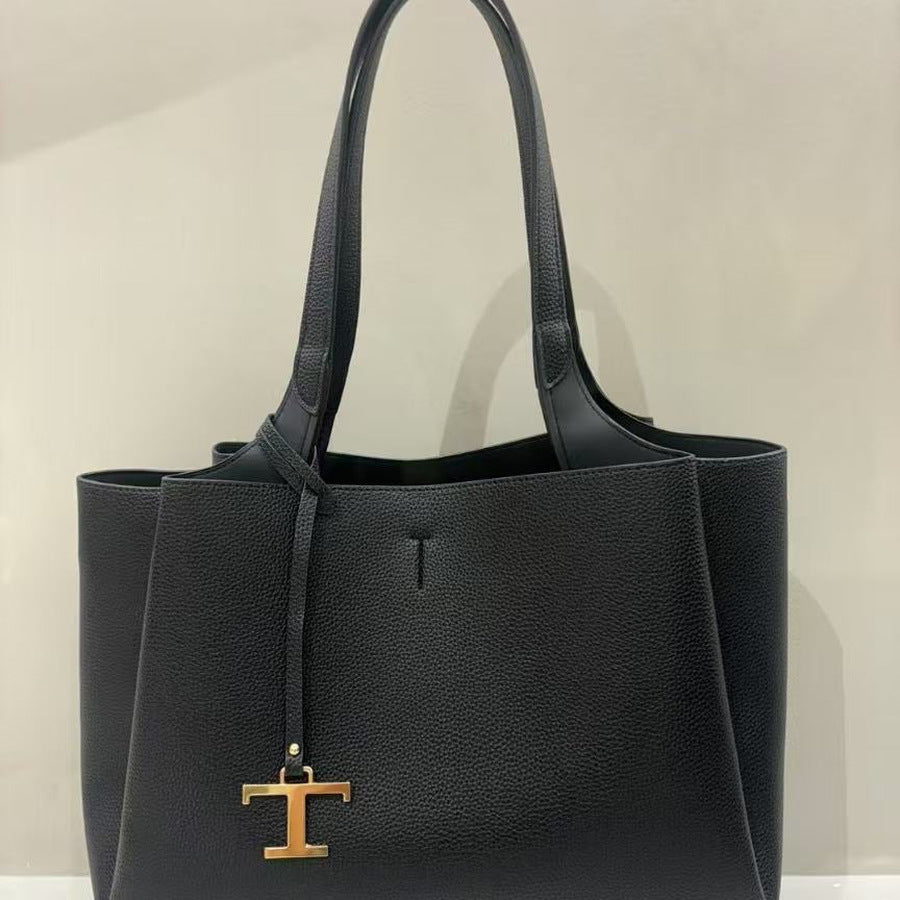 Women's Large-capacity Metal Underarm Bag Crossbody for Travel and Sightseeing Everyday Casual Streetwear Versatile Date Night Office