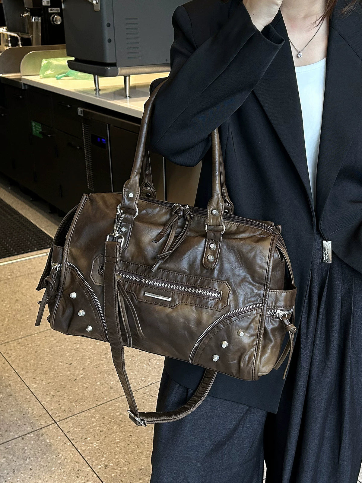 Women's Large-capacity Studded Office Workwear Retro Tote Bag Shoulder Crossbody Purse Work Travel Everyday Purse