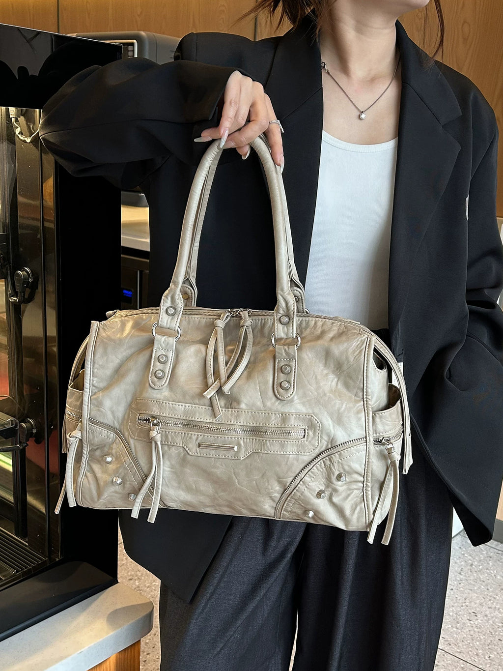 Women's Large-capacity Studded Office Workwear Retro Tote Bag Shoulder Crossbody Purse Work Travel Everyday Purse