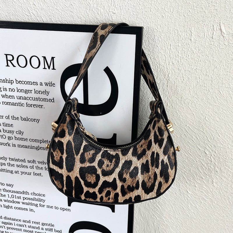 Women's Summer Underarm Bag Crossbody for Travel and Sightseeing Everyday Casual Streetwear Date Night Office